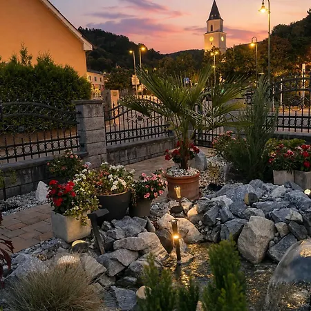 Geraeumige Mit Terrasse - Naehe Tulln & Wien Appartement *