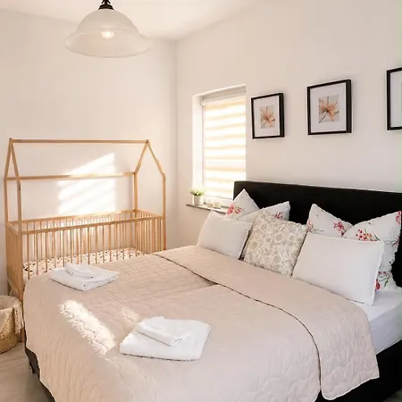Appartement Geraeumige Ferienwohnungen - Naehe Tulln & Wien